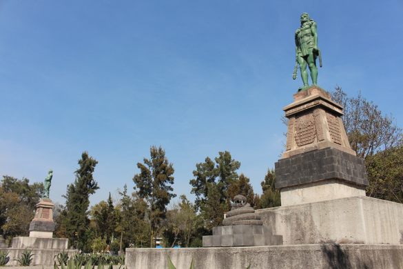 Cómo llegar a Indios Verdes en metro, autobus, metrobus...